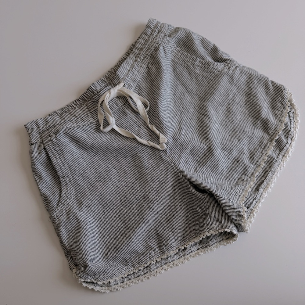 Caslon Linen Shorts Striped Lightweight Summer Shorts Crochet Trim Beachy XS